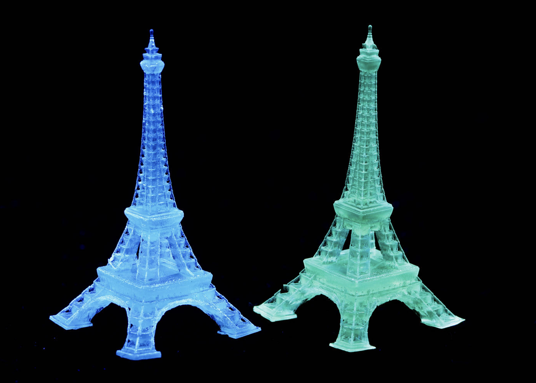 Eiffel Tower-shaped luminescent structures 3D-printed from supramolecular ink.