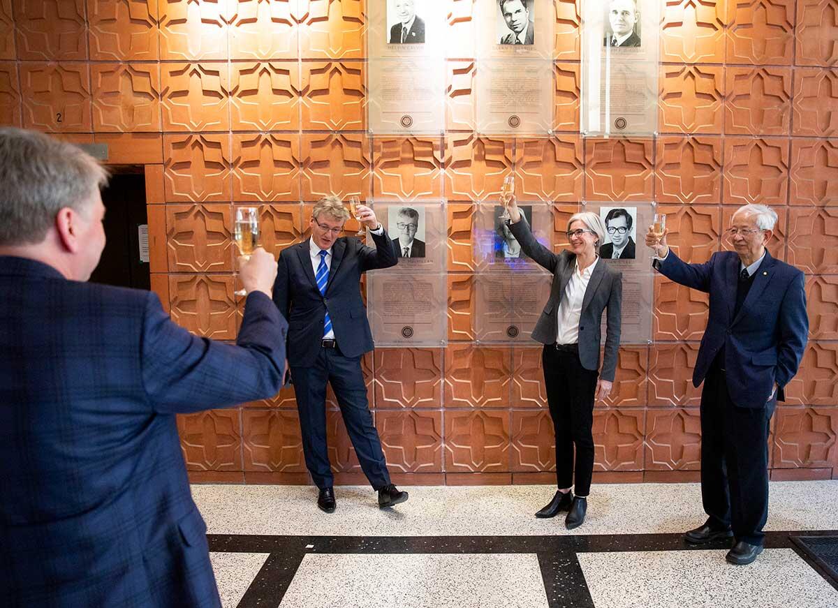 Nobel Laureates David MacMillan, Jennifer Doudna, and Yuan T. Lee raise their glasses to the College's 150th anniversary