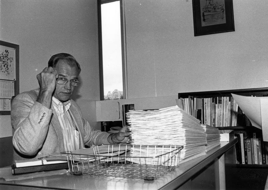 Professor Emeritus Scott Lynn, 1989 photo