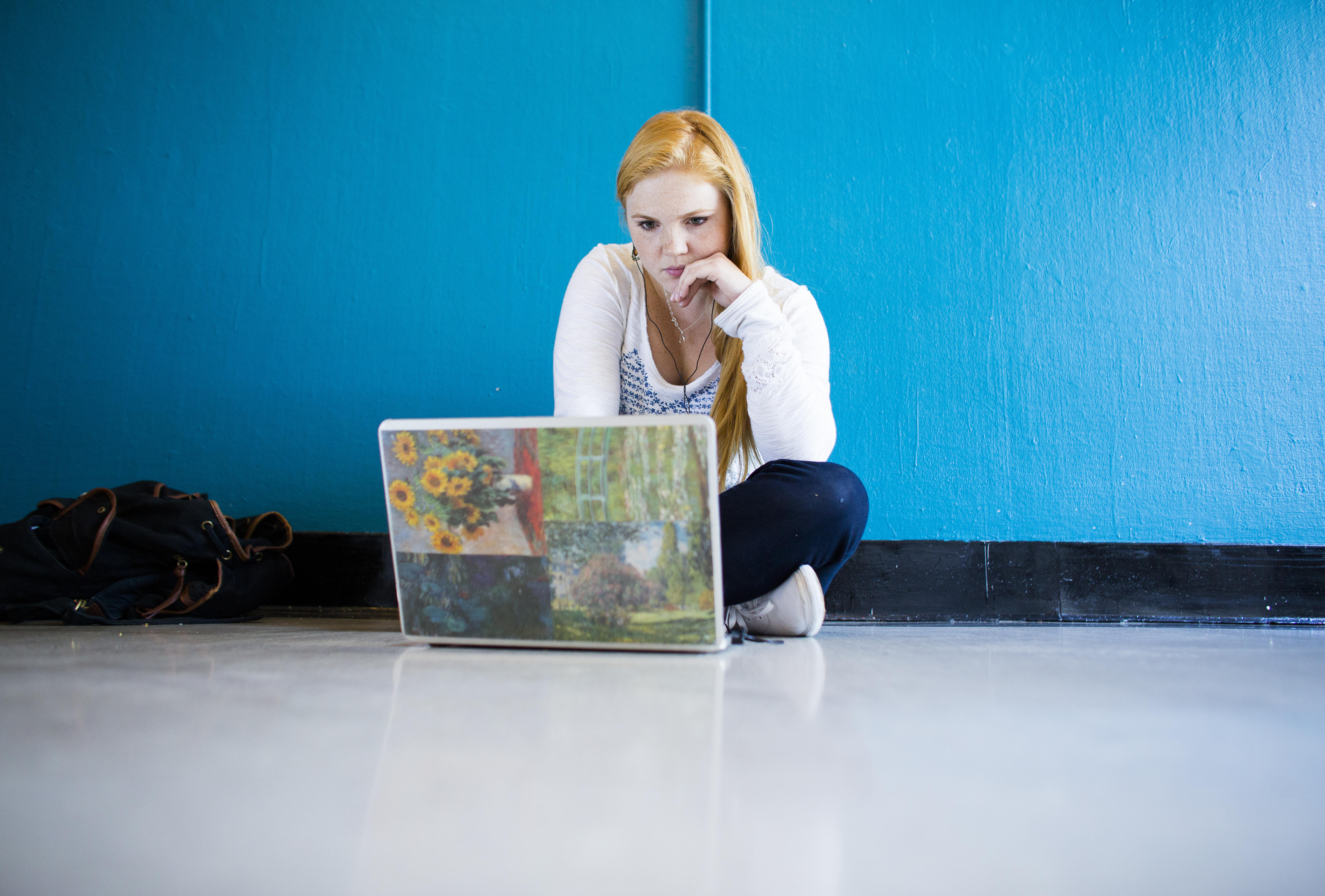 Student with laptop