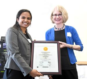 Varsha Desai receives Berkeley GSI Teacher award