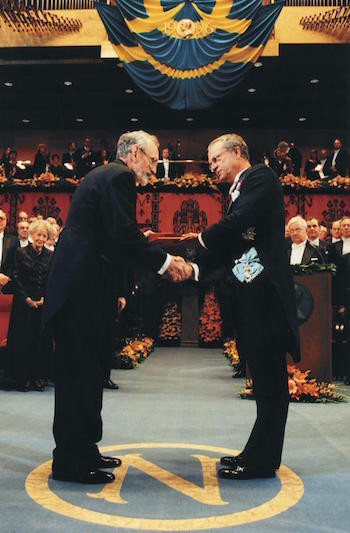 Robert Curl receives his Nobel Prize in 1996